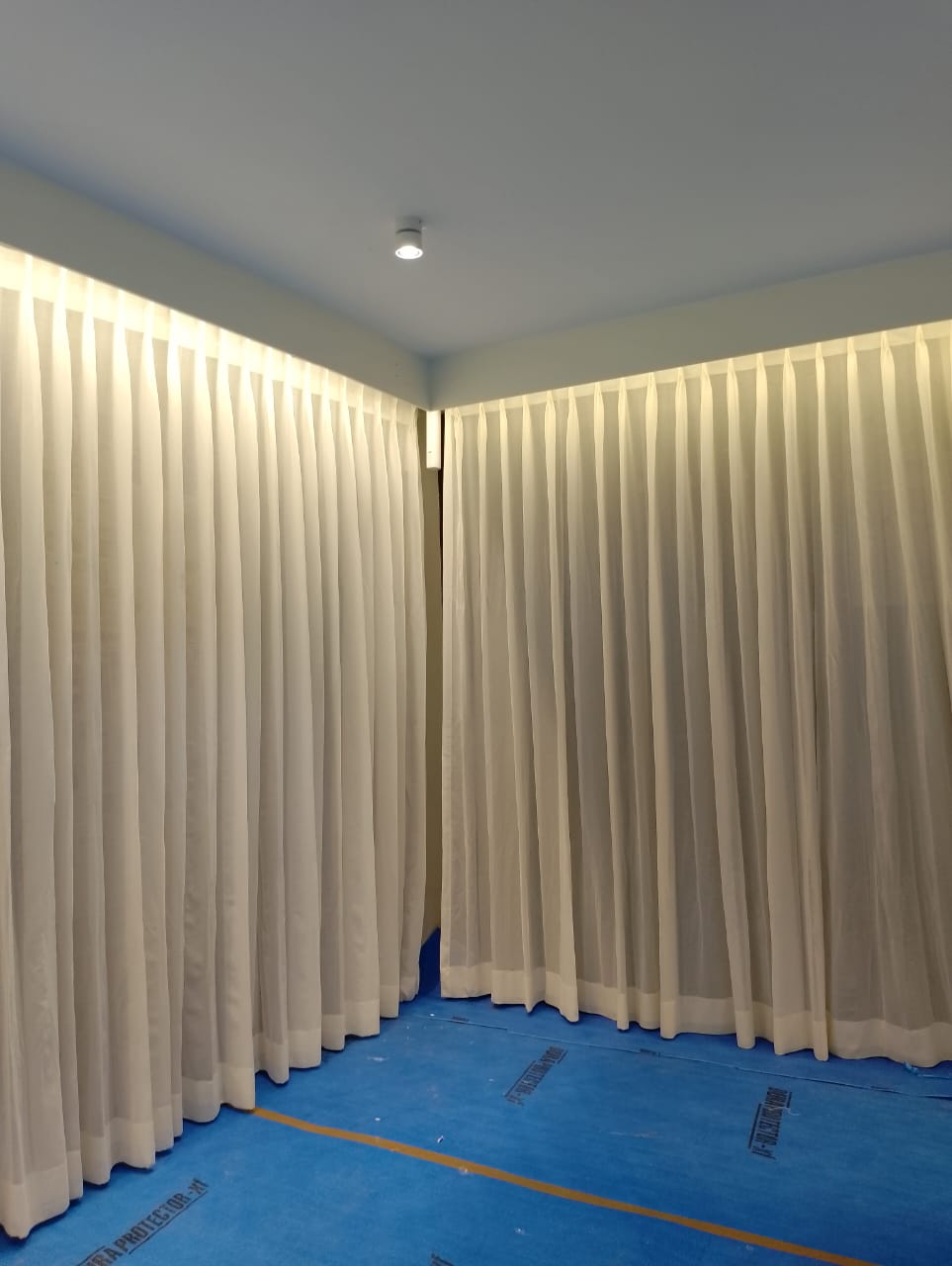 Curtain Cove Light Installation